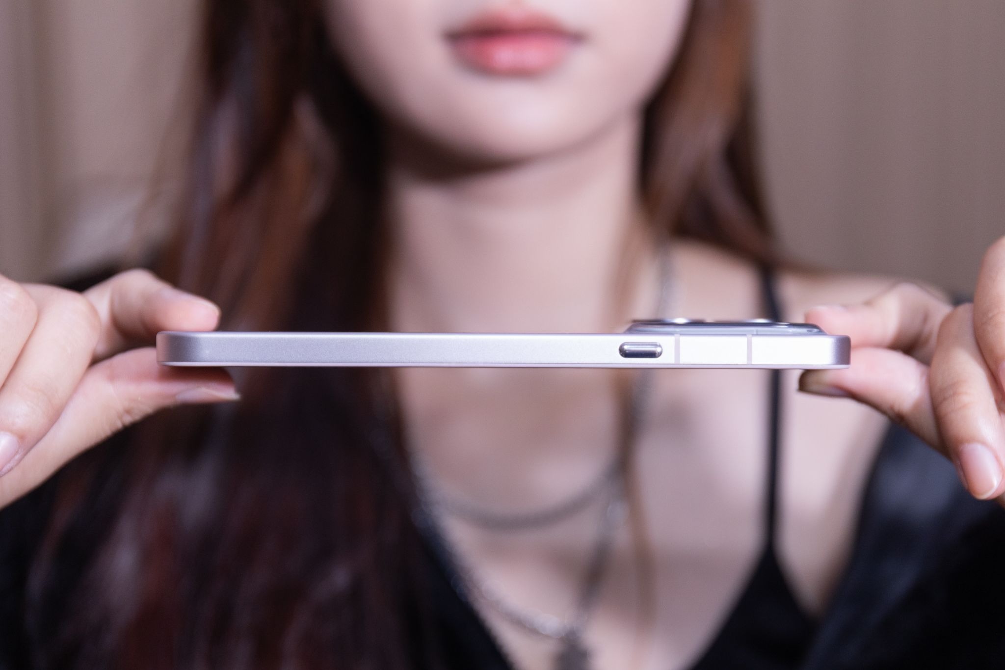Đánh giá Nothing Phone (4a) Pro: Một chiếc điện thoại có gu cho người chán sự đơn điệu 4 Đánh giá Nothing Phone (4a) Pro: Một chiếc điện thoại có gu cho người chán sự đơn điệu - image 63