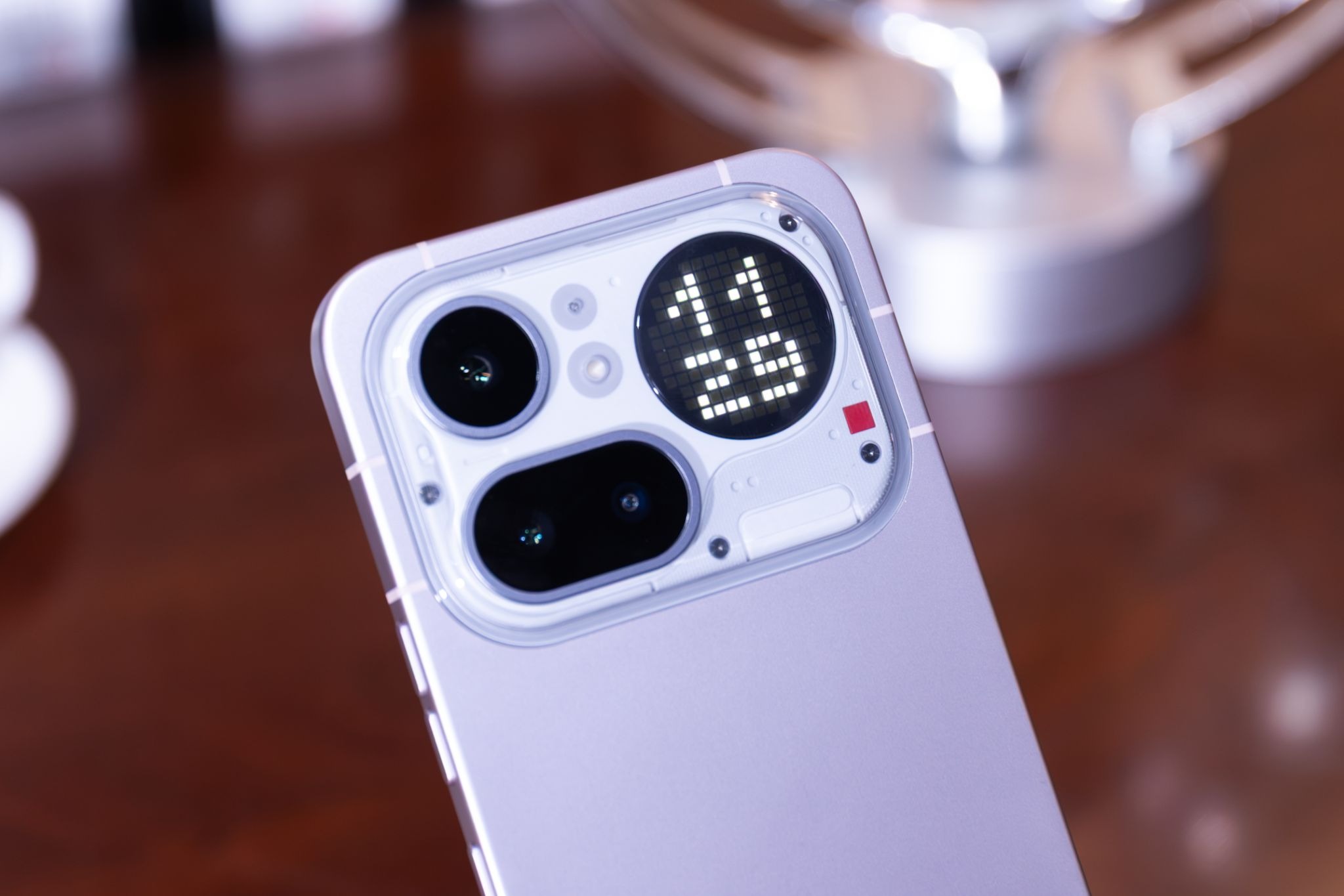 Đánh giá Nothing Phone (4a) Pro: Một chiếc điện thoại có gu cho người chán sự đơn điệu 5 Đánh giá Nothing Phone (4a) Pro: Một chiếc điện thoại có gu cho người chán sự đơn điệu - image 66