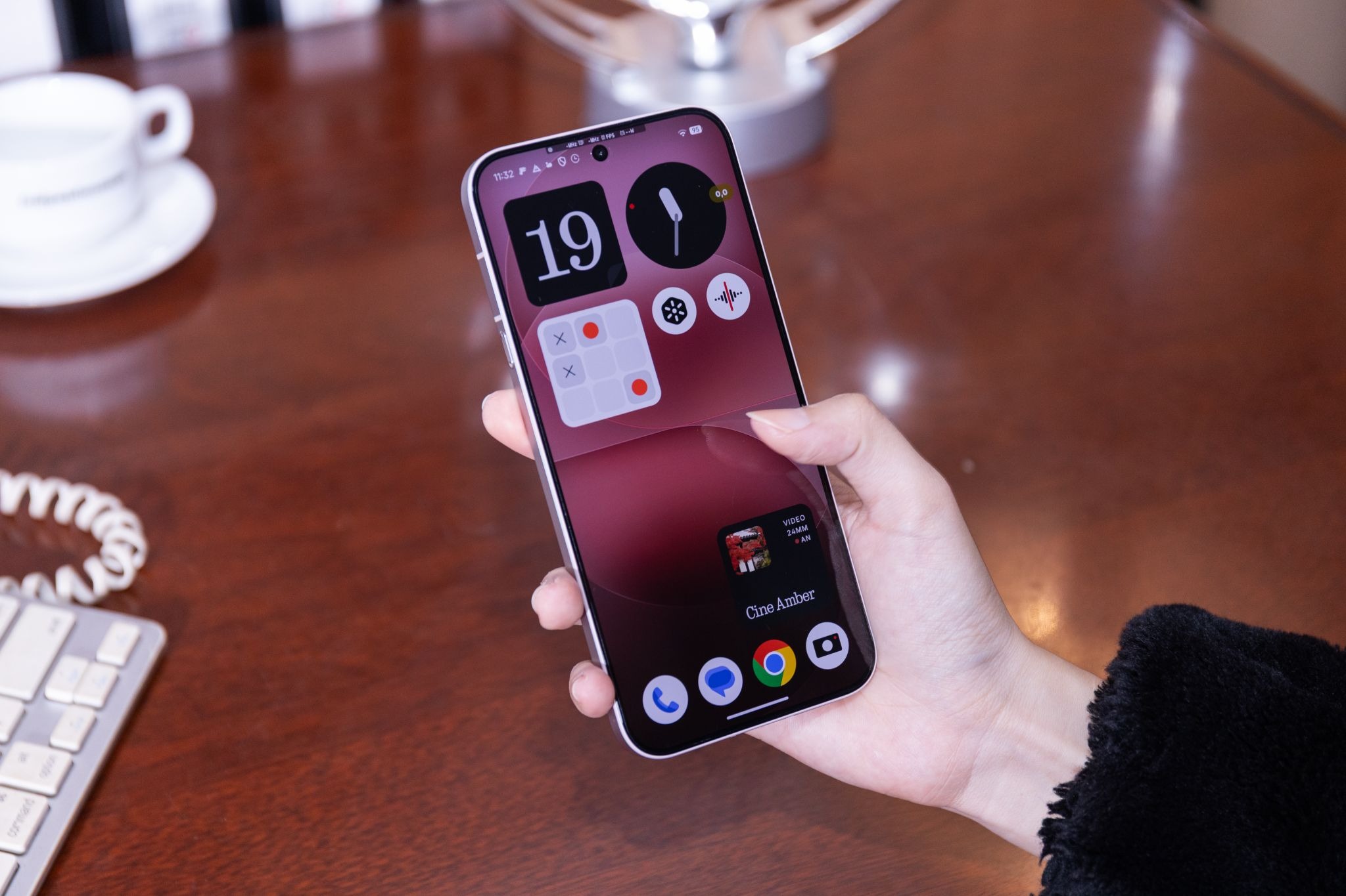 Đánh giá Nothing Phone (4a) Pro: Một chiếc điện thoại có gu cho người chán sự đơn điệu 7 Đánh giá Nothing Phone (4a) Pro: Một chiếc điện thoại có gu cho người chán sự đơn điệu - image 67