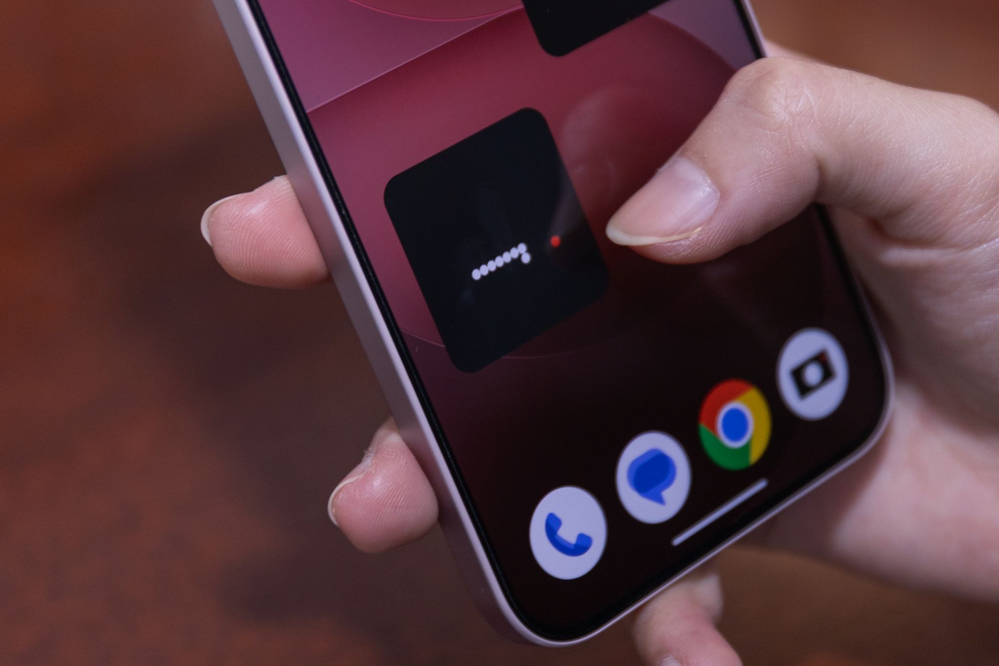 Đánh giá Nothing Phone (4a) Pro: Một chiếc điện thoại có gu cho người chán sự đơn điệu 18 Đánh giá Nothing Phone (4a) Pro: Một chiếc điện thoại có gu cho người chán sự đơn điệu - image 78