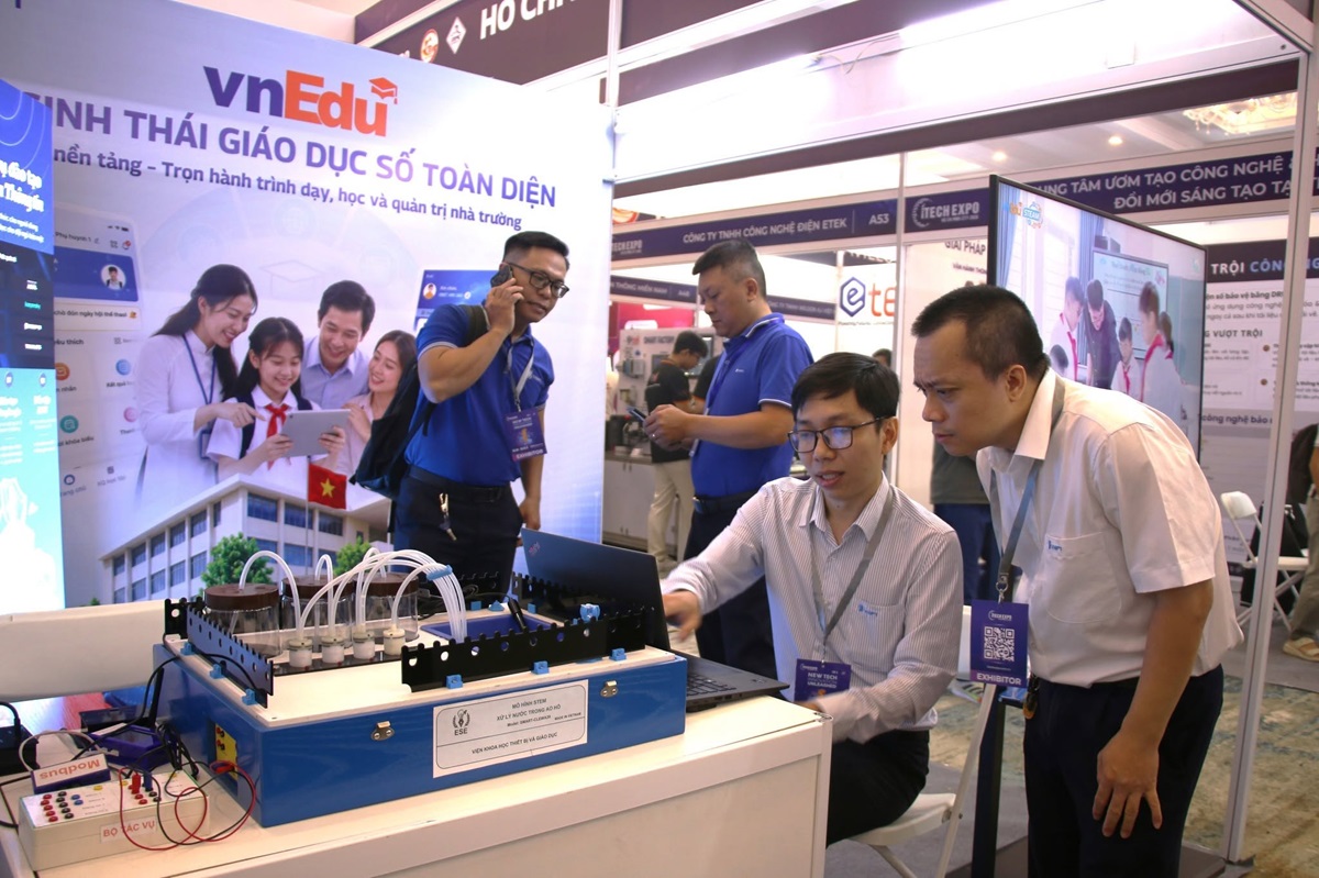 iTECH EXPO 2026 hơn 10.350 lượt khách tham quan, mở ra nhiều cơ hội kết nối 2 iTECH EXPO 2026 hơn 10.350 lượt khách tham quan, mở ra nhiều cơ hội kết nối - 831616932 122128763193073905 6143536497893564157 n