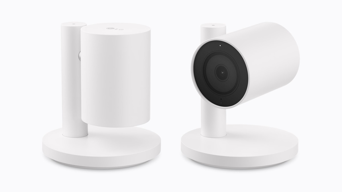 Ấn tượng loạt phụ kiện nhà thông minh của LG dành cho Apple - Camera Trong Nhà của LG tự dộng nghiêng lên xuống dể diều chỉnh góc nhìn khi người dùng quay lại nhà