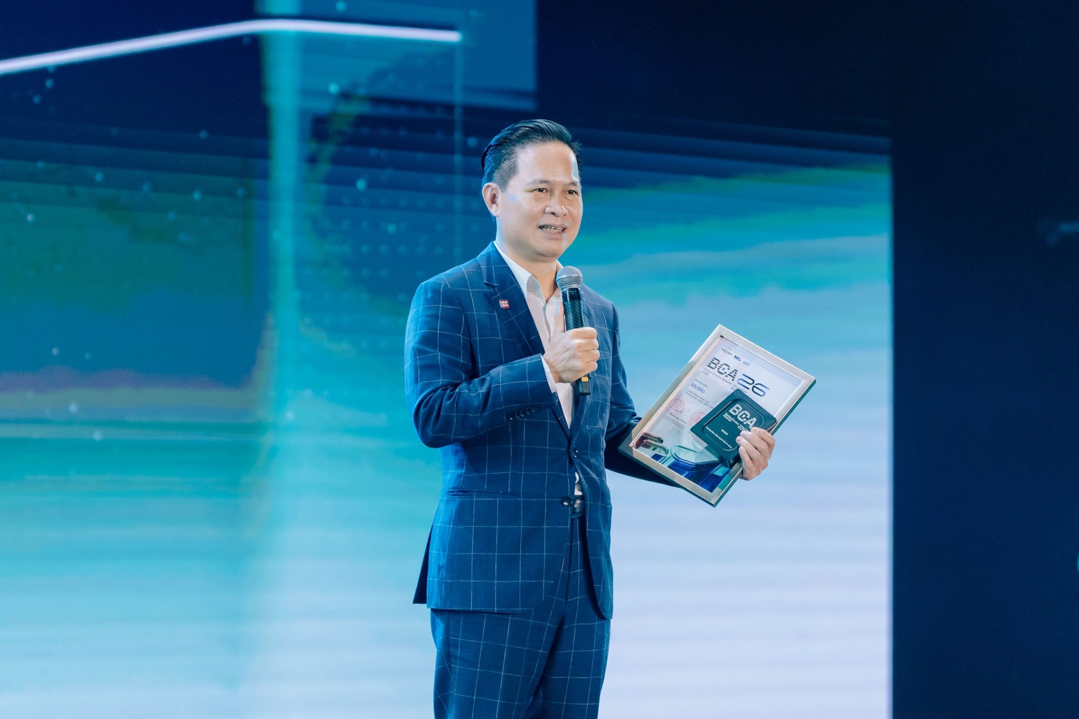 MoMo có “cú ăn ba” tại Better Choice Awards 2026, khi sự đổi mới được người dùng tin và tạo giá trị 3 MoMo có “cú ăn ba” tại Better Choice Awards 2026, khi sự đổi mới được người dùng tin và tạo giá trị - Ong Nguyen Ba Diep dai dien MoMo chia se cam nghi tai su kien
