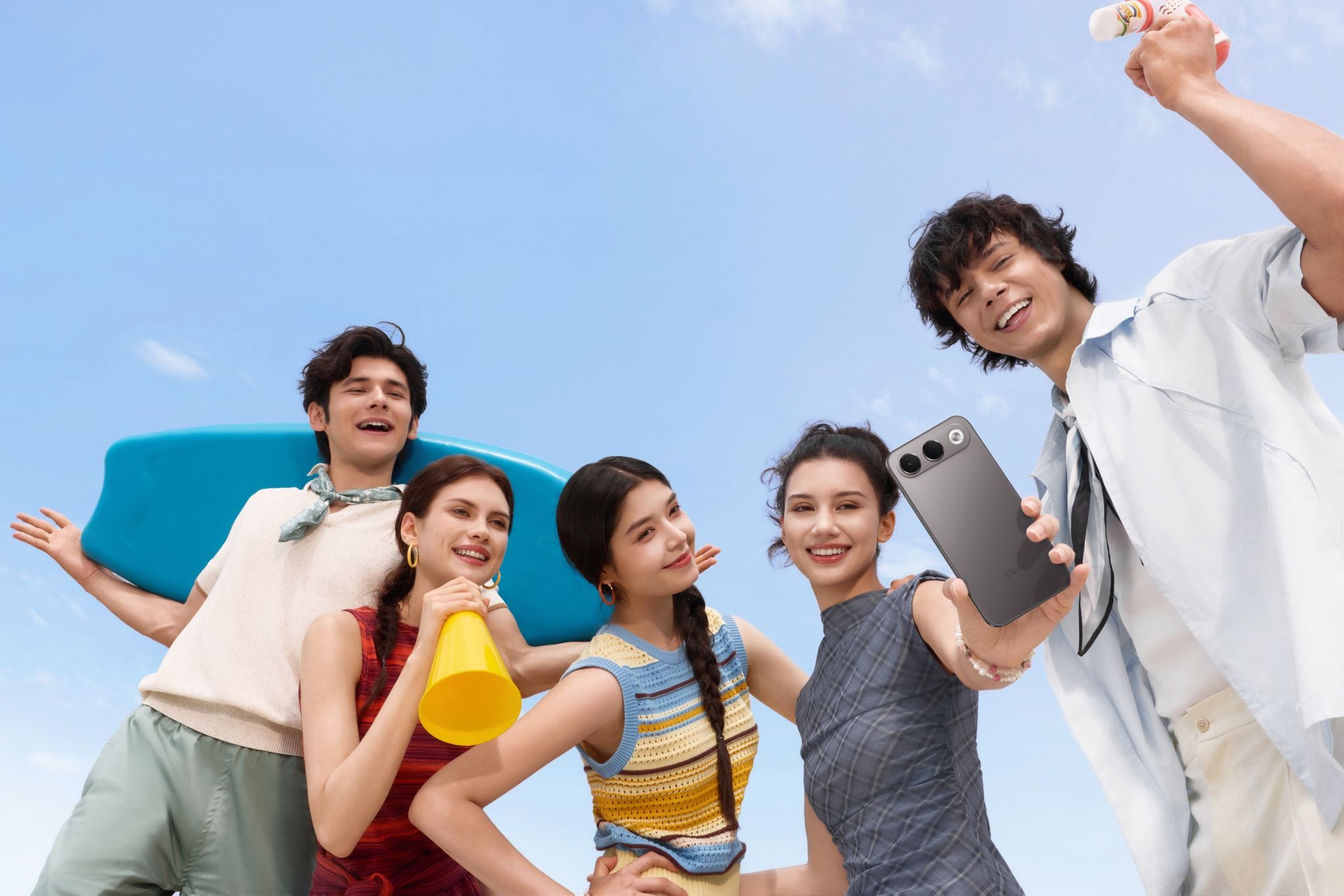 OPPO A7 Pro 5G siêu bền, rõ nét mọi góc chụp, hậu kỳ sáng tạo với bộ công cụ AI 2 OPPO A7 Pro 5G siêu bền, rõ nét mọi góc chụp, hậu kỳ sáng tạo với bộ công cụ AI - image 13