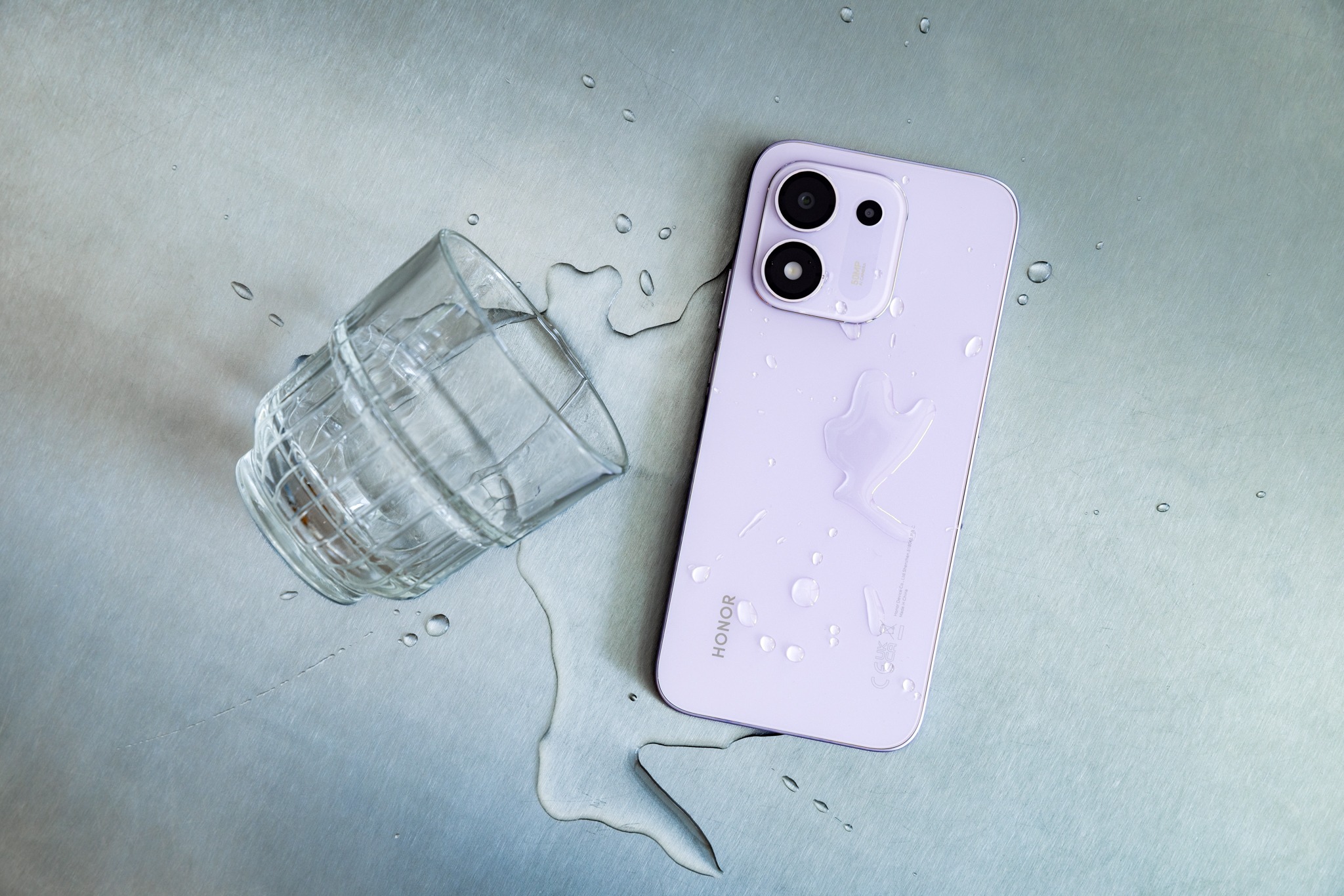 Ra mắt HONOR 600S, thách thức quăng đập và ngâm nước, nút AI chuyên dụng, pin dài lâu 1 Ra mắt HONOR 600S, thách thức quăng đập và ngâm nước, nút AI chuyên dụng, pin dài lâu - image 23